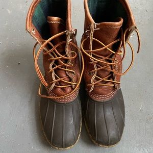 Woman’s LL Bean Duck boots